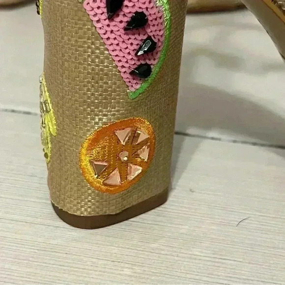 Gianni Bini Joenahtwo Natural Straw Fruit Embellished Block Heel Sandals Summer - Picture 15 of 16